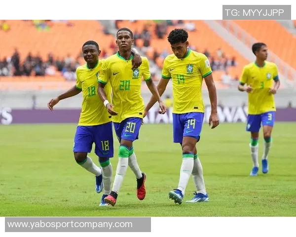 巴萨关注墨西哥16岁天才球员G莫拉已与其经纪人接触