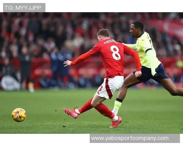 阿森纳主场失利遭热刺逆转曼联与埃弗顿战平再添波折