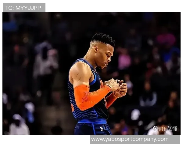 保罗与威少庆生合照温馨互动兄弟情深引发球迷热议 保罗与威少庆生合照温馨互动兄弟情深引发球迷热议