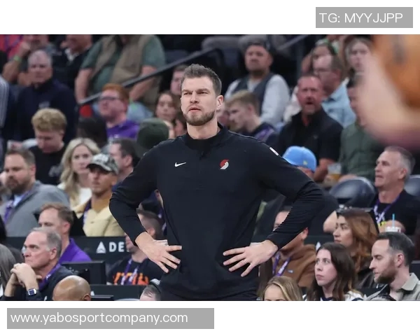 斯普利特谈杨瀚森在球队战术中的关键角色与中轴策应作用