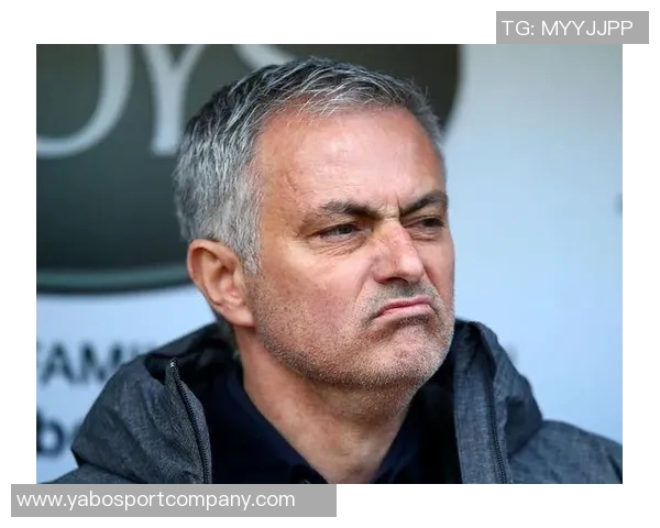 曼联加强社交媒体管理措施防止员工发布未授权内容 曼联加强社交媒体管理措施防止员工发布未授权内容