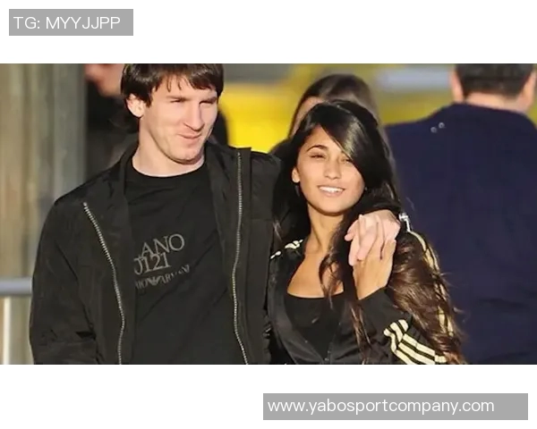 费迪南德坦言梅西神秘面纱背后的真实故事值得深入探讨 费迪南德坦言梅西神秘面纱背后的真实故事值得深入探讨