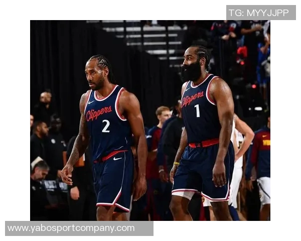 勇士防守强度与恩比德现实表现亚历山大与哈登的精彩互动分析 勇士防守强度与恩比德现实表现亚历山大与哈登的精彩互动分析