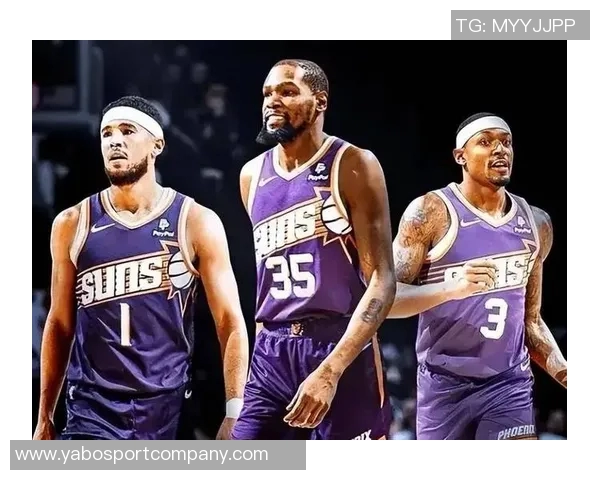 布克强调新三巨头需稳步前行吸取教训避免重蹈覆辙