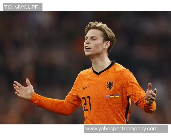 曼联出售B费传闻不实罗马诺澄清沙特与其无新动态